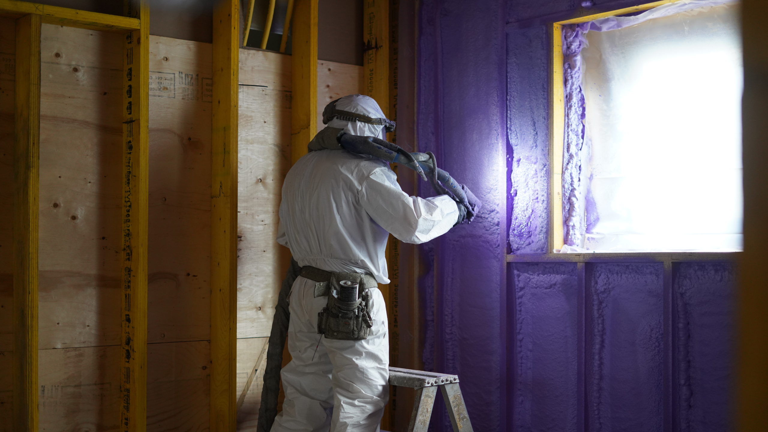 Spray foam insulation in home renovation